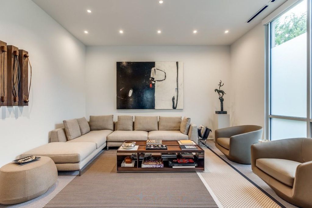 #2D 3740 Holland Ave Unit 2D  