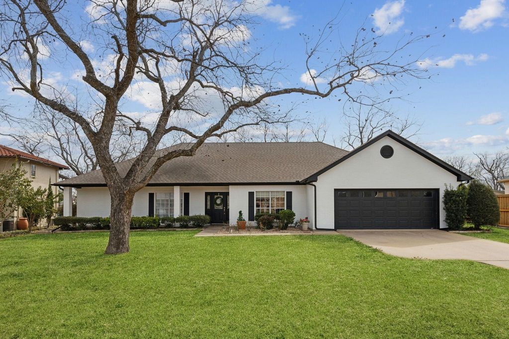 5111 Bueno Dr