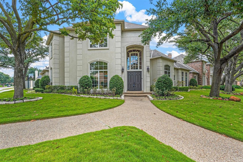 5809 Garrett Dr  