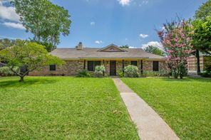 14007 Harbor Dr — Forest Ridge