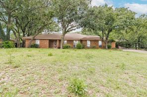 1300 Woodland Trail