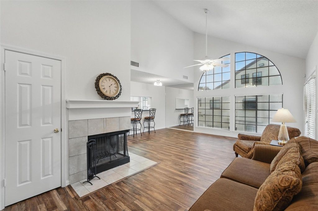 5590 Spring Valley Rd C208  