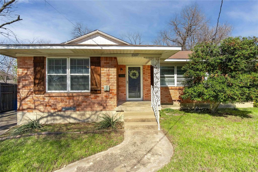 2107 Healey Dr  