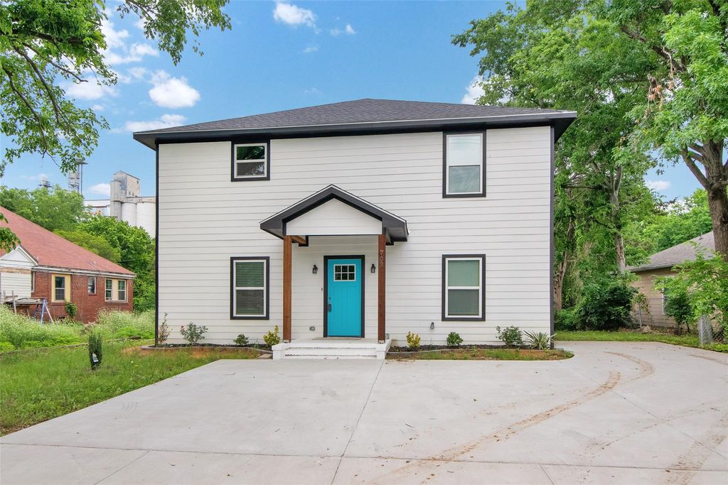 R 703 S Montgomery St R