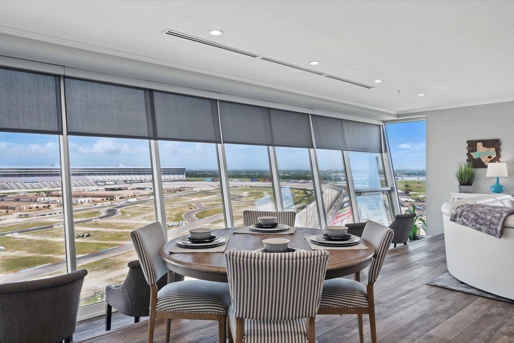 712 3575 Lone Star Cir Unit 712  