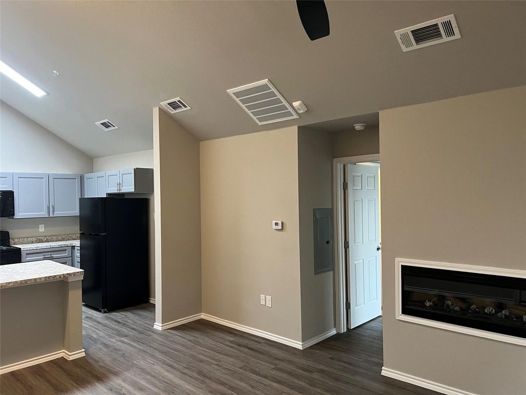 225 6108 Abrams Rd Unit 225