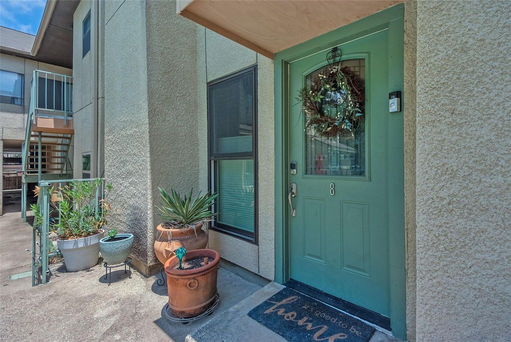 8 5701 Gaston Ave Unit 8  