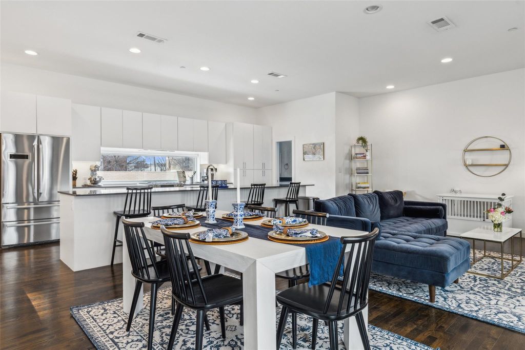 B 5706 Lindell Ave B