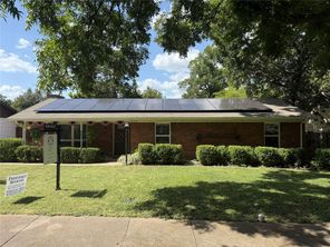 429 Ten Mile Dr — Forest Park