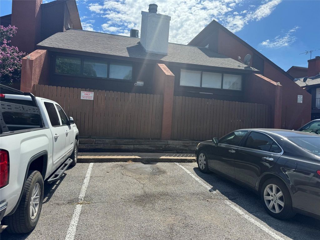 1025 7152 Fair Oaks Ave Unit 1025  