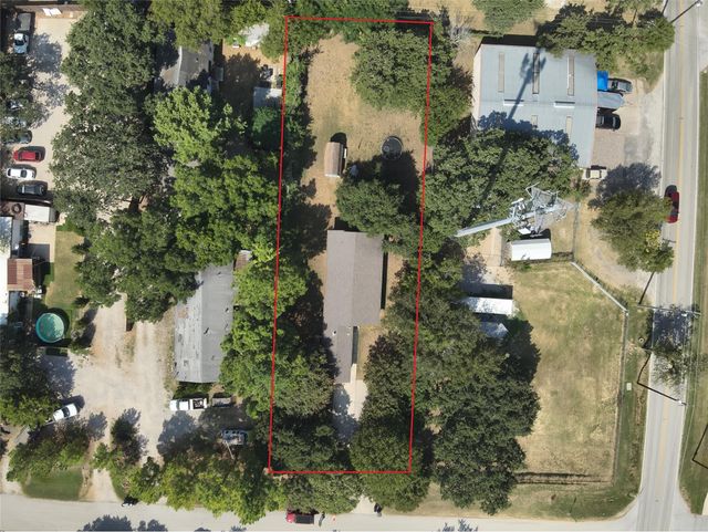 1206 Timberline Ct — None