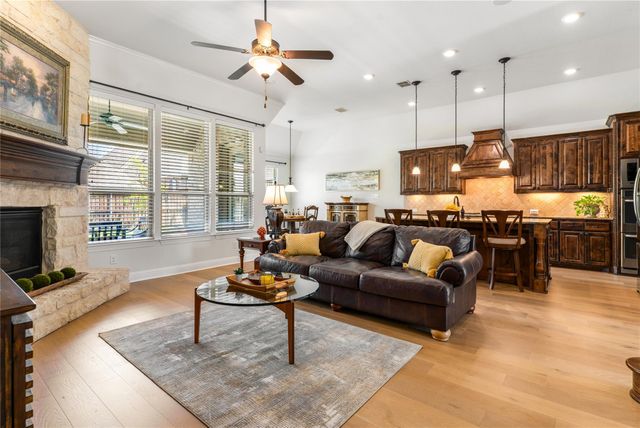 1112 Rhett Dr — Somerset Manor