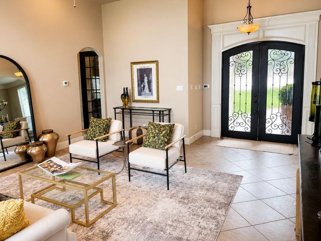8271 Glenwick Dr — Glen Highlands
