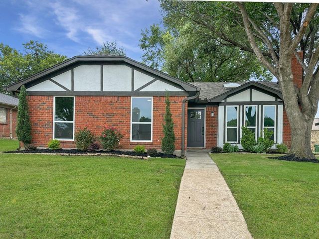 2612 W Wentwood Dr