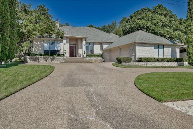 4922 Viejo — Decordova Bend Estates