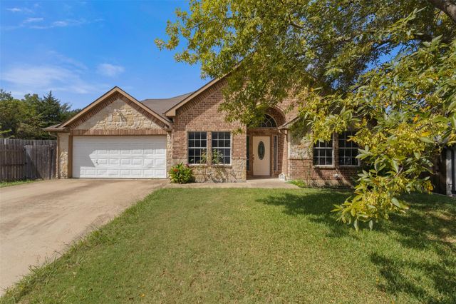 490 Lynne Dr — Rockwall Lake Estate #2
