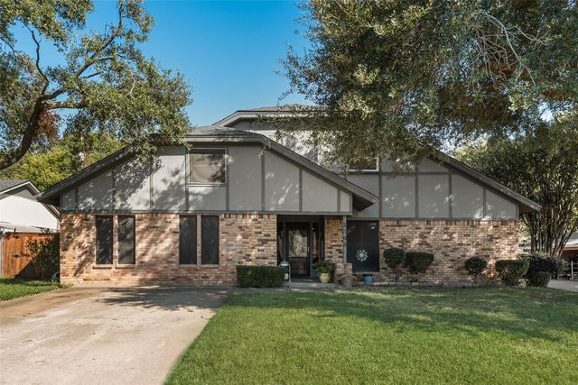 2308 Louise Ln — Preston Hollow