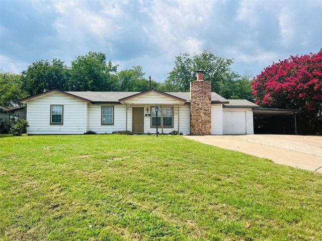 109 NE Cindy Ln — Montclair Add