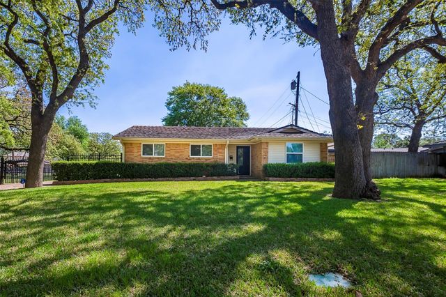 818 Westbrook Dr — Southwest