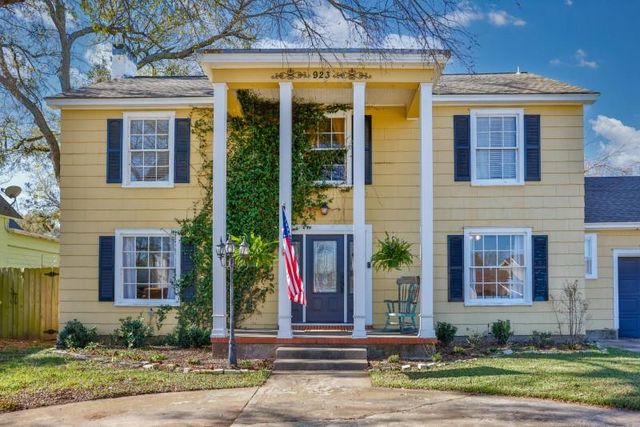 923 Lindsay, Gainesville, TX, 76240