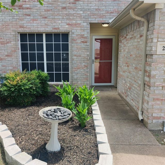 222 Chesterfield Cir — Windchase East Ph II Sec I