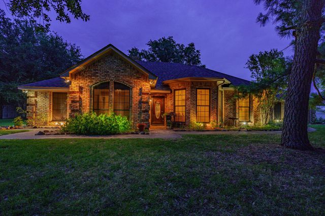 8429 Karen Ln — Meadow Wood Park Ranch Estates