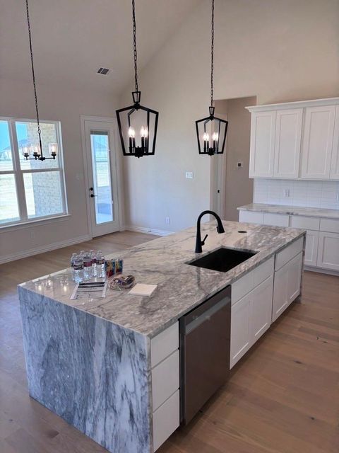 6451 Dalyn Dr — Hartson Estates