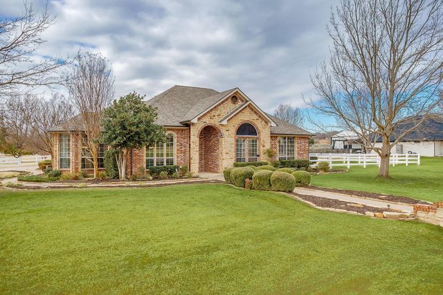 3712 Vista North Dr — North Timber Creek