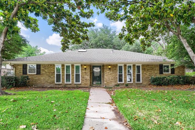 3201 Winchester Dr — Huntington Park Add