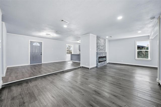 3922 Rainier St — Northwest Park 01
