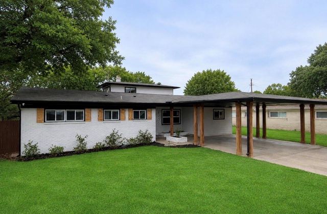 1906 Colony Dr — Plymouth Park