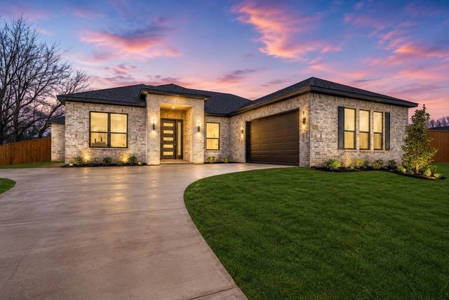 903 Urban Dr — Marin