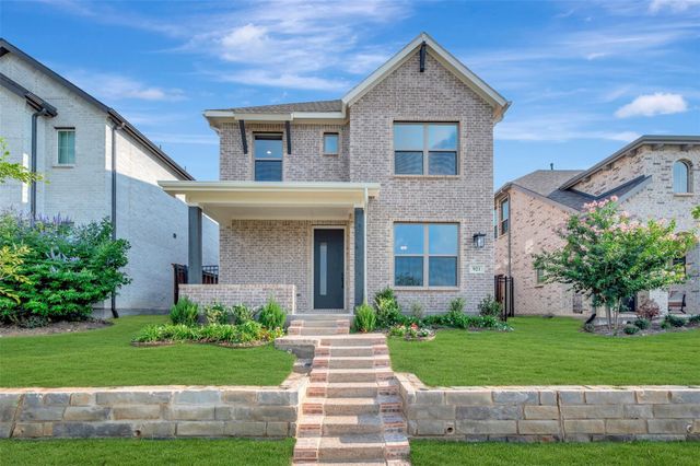921 Carnation Dr — Karis