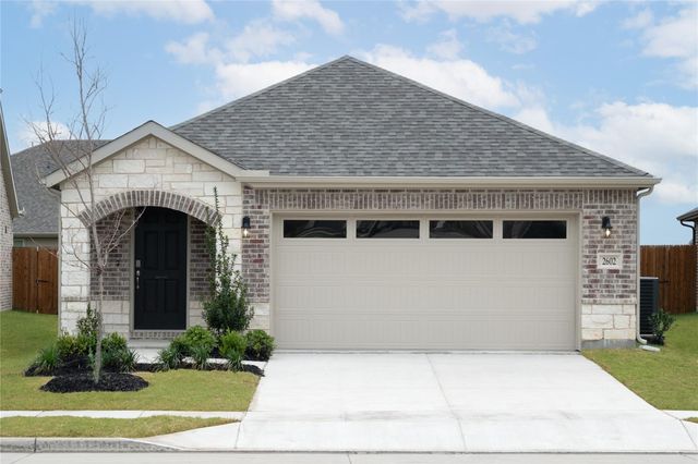 2602 Hawkins St — Churchill