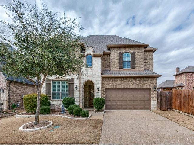 408 Heritage Ln — Woodbridge Ph 16