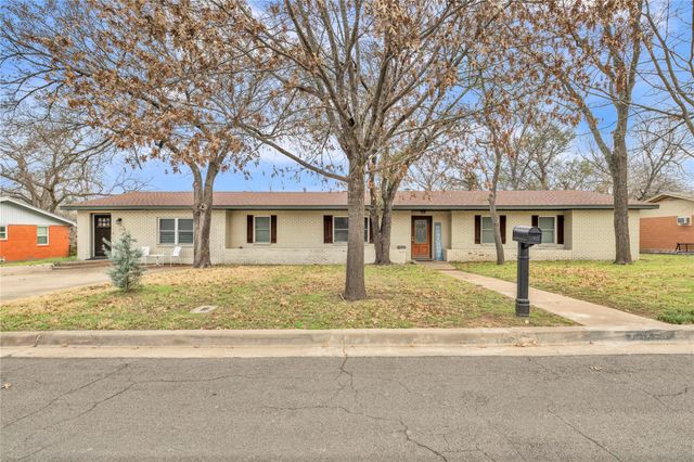 801 Arliss Dr — Shalimar