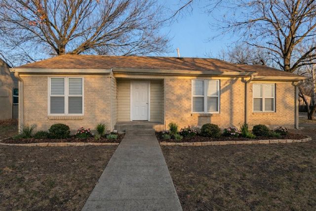 2917 Browne Dr — Claremont Place