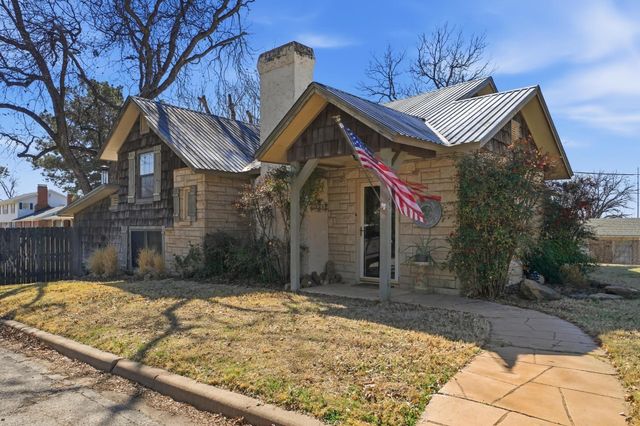 225 Breckenridge