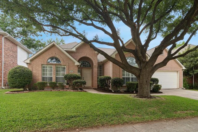 8402 Falconet Cir — Falcon Creek Ph I