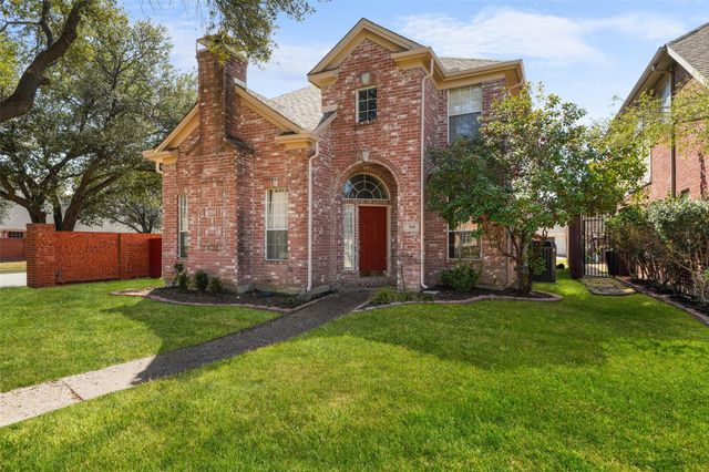 300 Cosbie Dr — Lakes Valley Ranch Ph 02