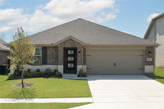 221 Thorn Creek Dr — Villages of Hurricane Creek