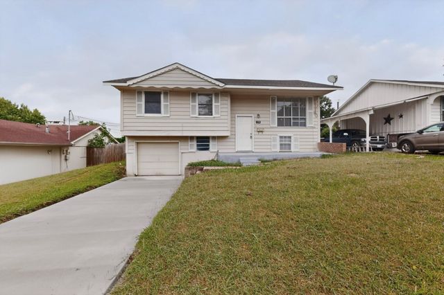 1109 Montclair Dr — Monica Park Heights 01