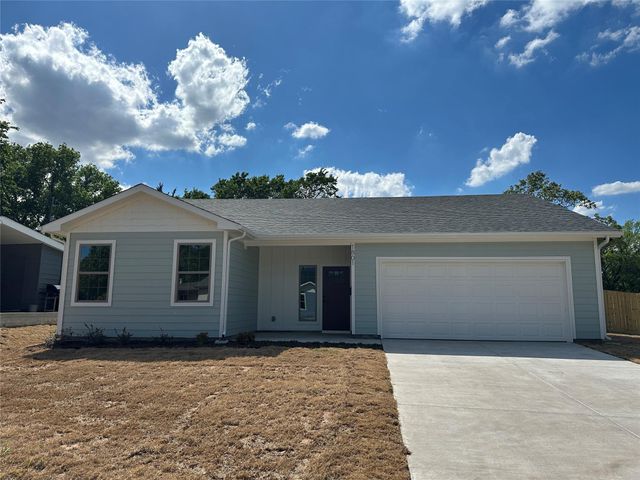 1801 Cumberland Dr — Dellwood 02