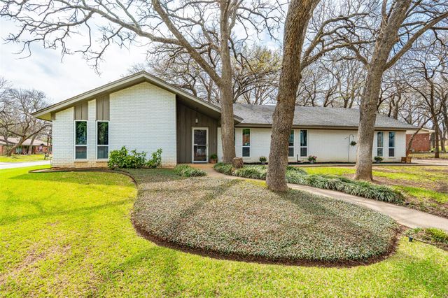 1819 W Cedar Elm Dr — Fielder Place Add