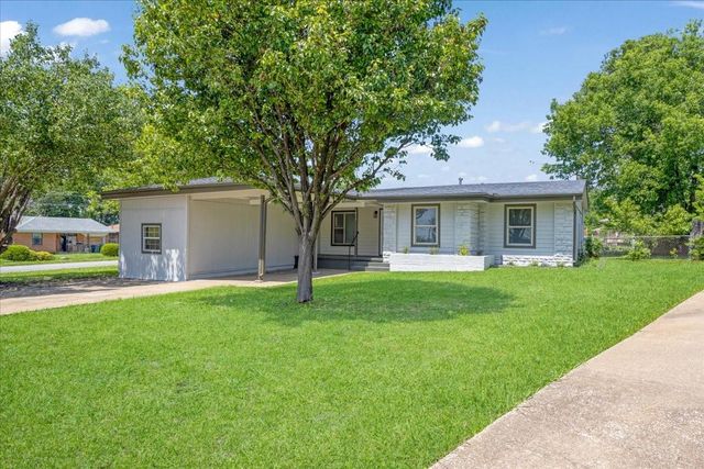 1815 W Brockett St — G-2257