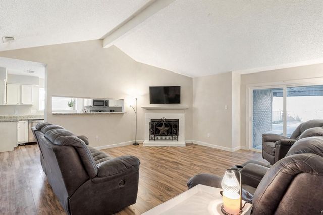 317 Stillmeadow Dr — Schreiber Estates
