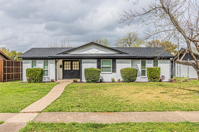 1509 Crockett St — Golden Meadows 02