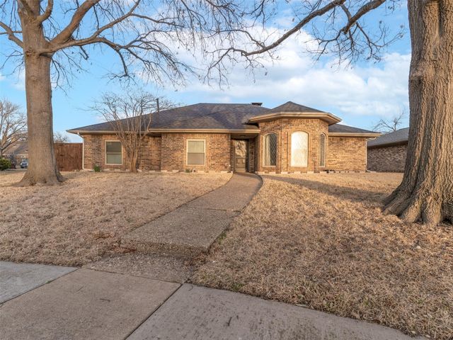 1608 Duke Ct — Highlands North Ph V