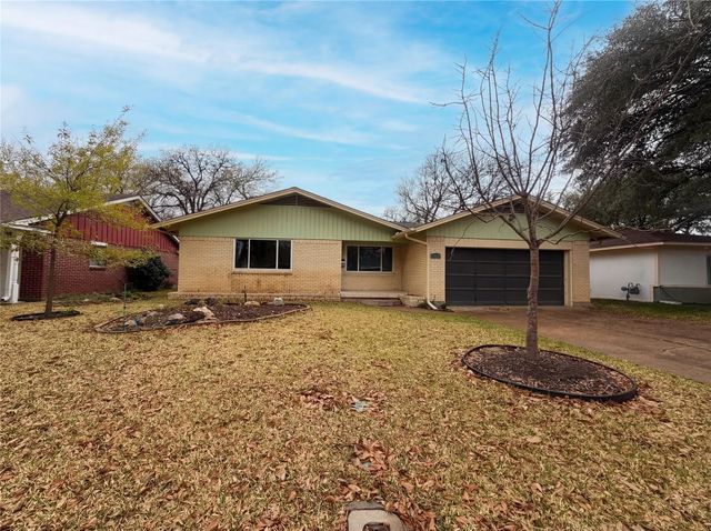 509 Robinhood Dr — Sherwood Forest 01