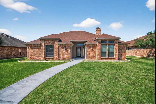 2229 Country Valley Rd — Country Clu Meadows